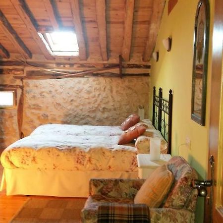 Casa Rural Calle Real Bed & Breakfast Torremocha de Ayllón Eksteriør bilde