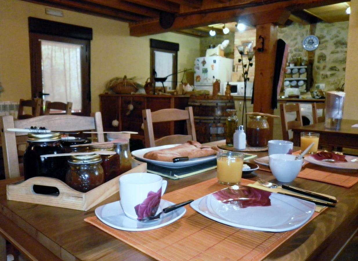 Casa Rural Calle Real Bed & Breakfast Torremocha de Ayllón Eksteriør bilde