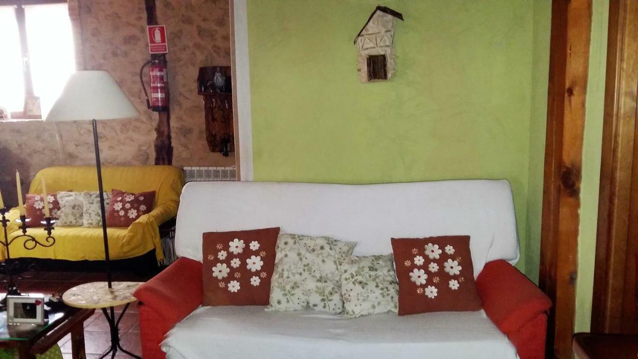 Casa Rural Calle Real Bed & Breakfast Torremocha de Ayllón Eksteriør bilde