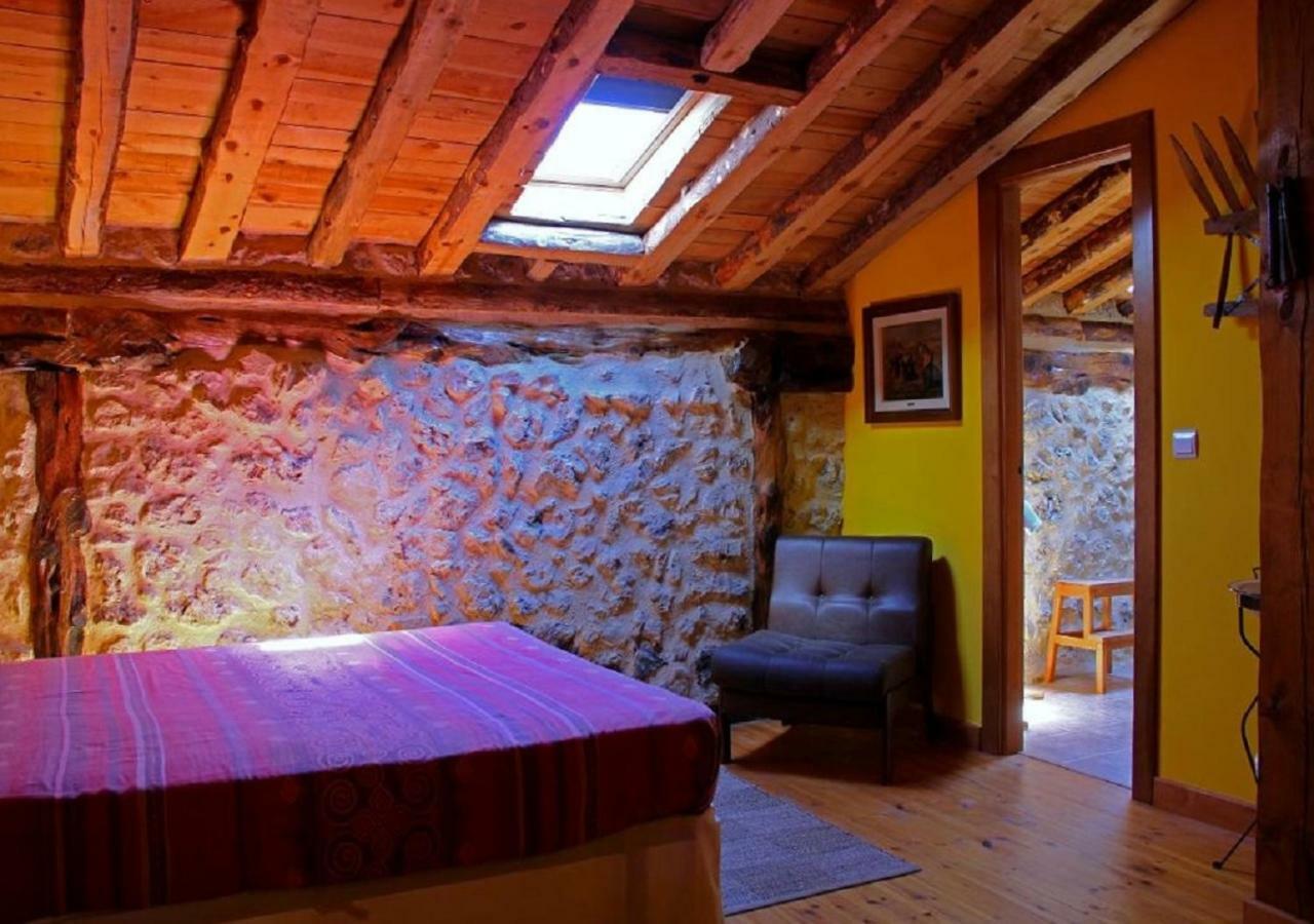 Casa Rural Calle Real Bed & Breakfast Torremocha de Ayllón Eksteriør bilde