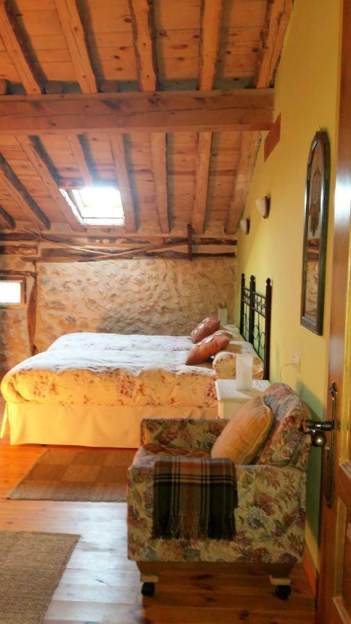 Casa Rural Calle Real Bed & Breakfast Torremocha de Ayllón Eksteriør bilde