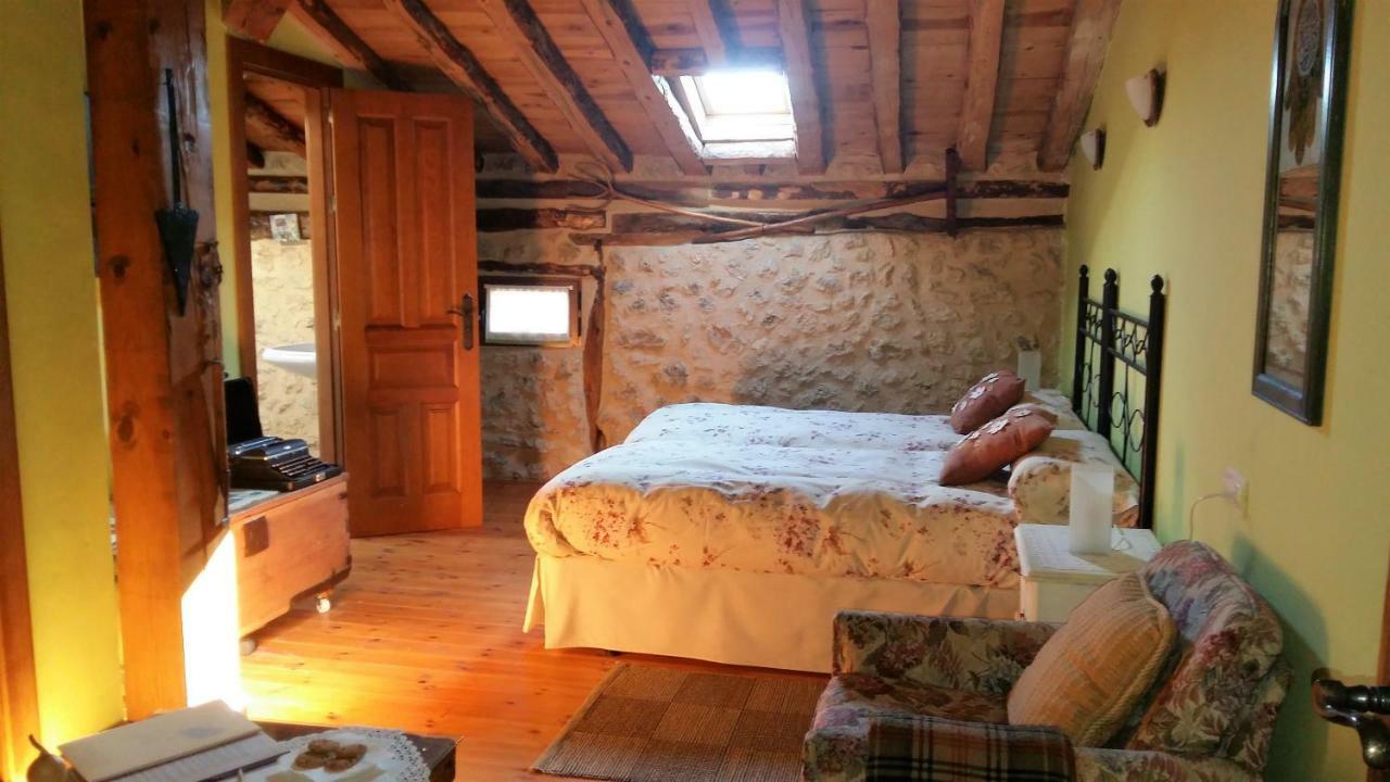 Casa Rural Calle Real Bed & Breakfast Torremocha de Ayllón Eksteriør bilde